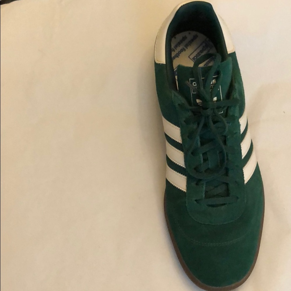 Adidas Spezial Intack. 11.5  Green suede gum sole